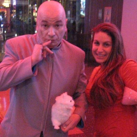 Meet your Posher, Rachel - Picture 1 of 1